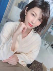 热门明星易烊千玺